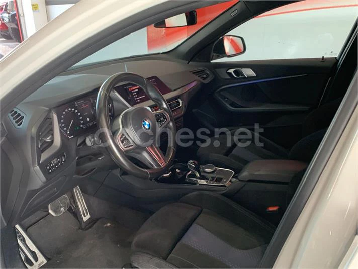 BMW-Serie-1-118d-Business-Auto-5p-