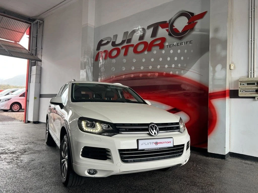 VOLKSWAGEN Touareg 3.0TDI V6 BMT Premium TerrainTech 245 Tip. - Imagen 2