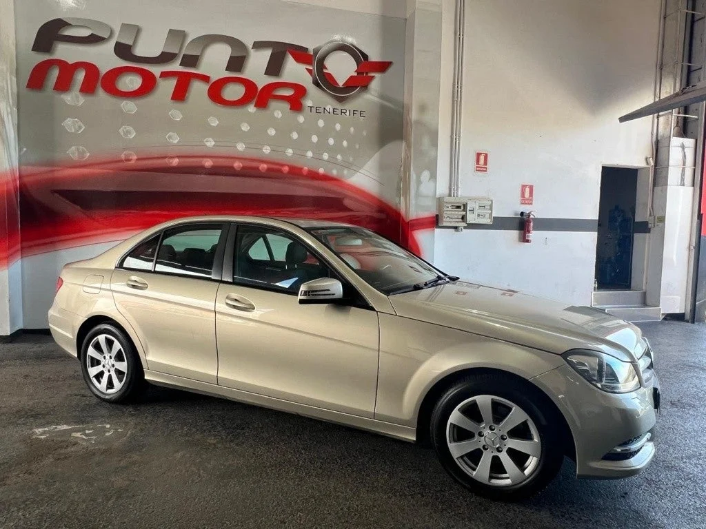 MERCEDES-BENZ Clase C 220CDI BE - Imagen 4