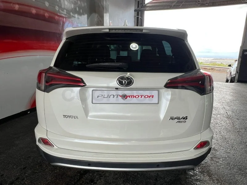 TOYOTA Rav4 2.0 150 AWD Executive - Imagen 5
