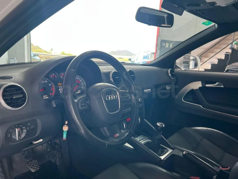 AUDI A3 1.2 TFSI Ambiente - Imagen 3